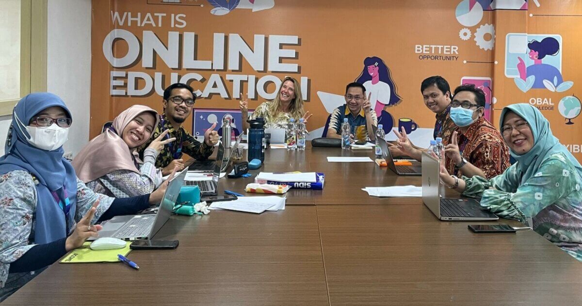 Modern teaching skills in Indonesia